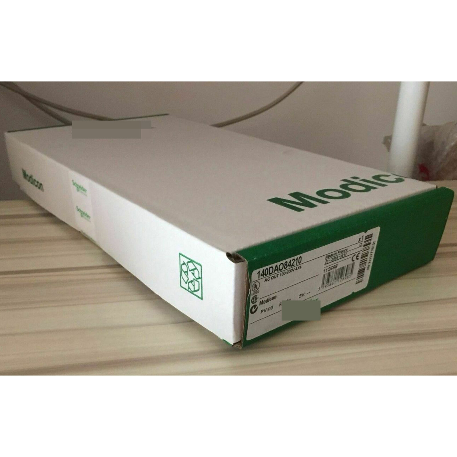 one New Schneider PLC 140DAO84210 140DA084210 in box Fast Ship