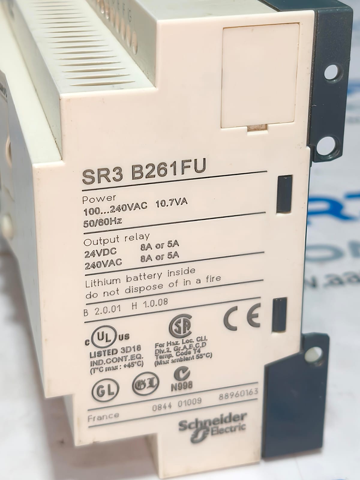 TELEMECANIQUE SR3 B261FU ZELIO LOGIC 26 I/O MODULAR SMART RELAY SR3-B261FU
