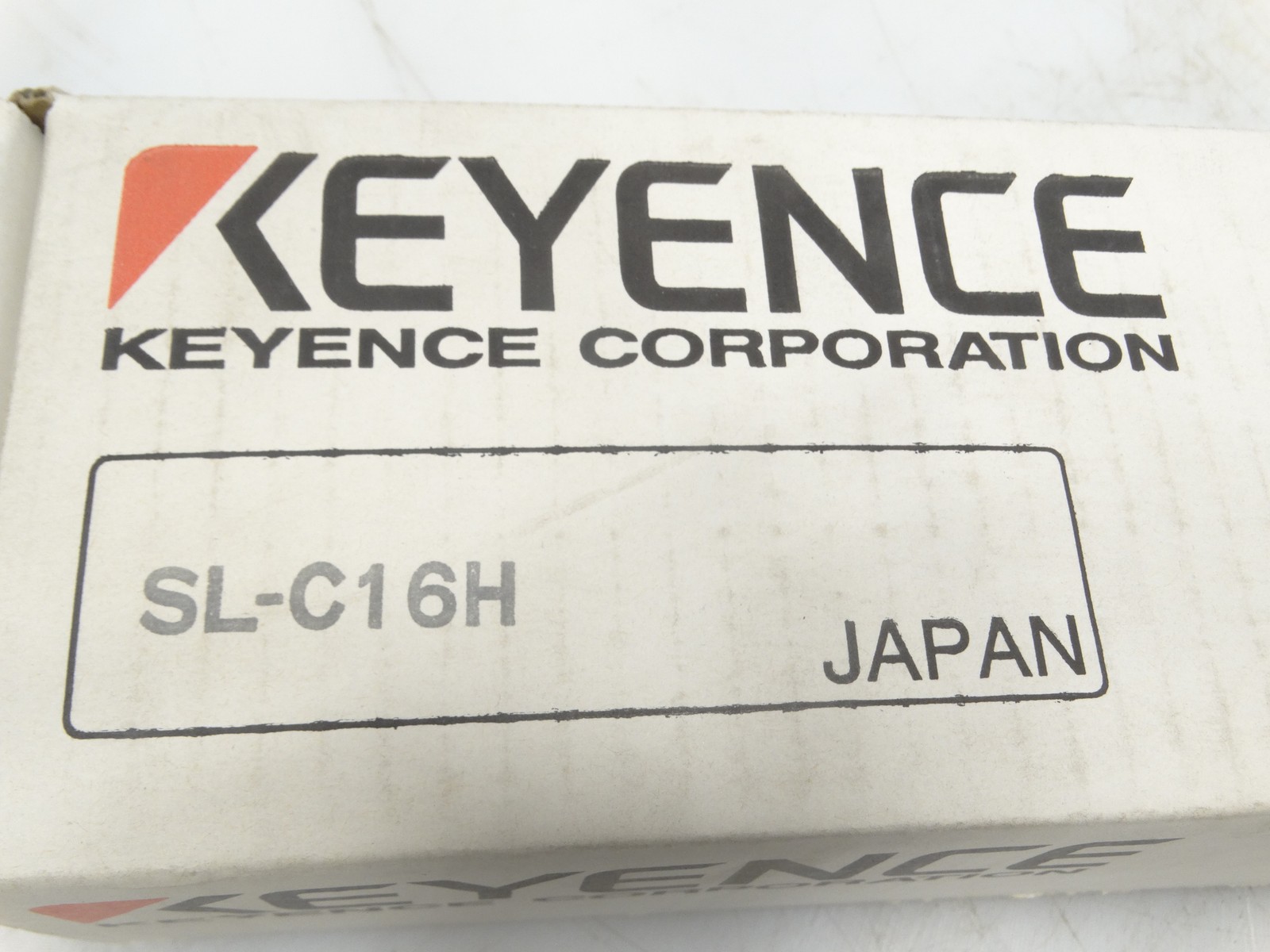 KEYENCE CORP SL-C16H LIGHT FIXTURE