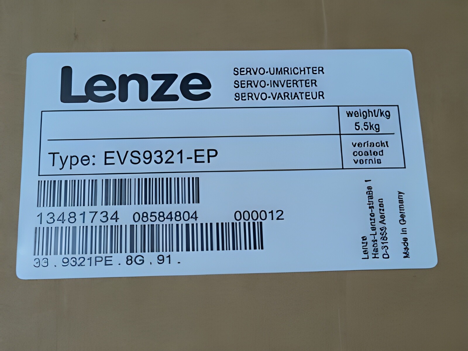 EVS9321-EP 1PC BRAND NEW LENZE EVS9321EP SERVO INVERTER
