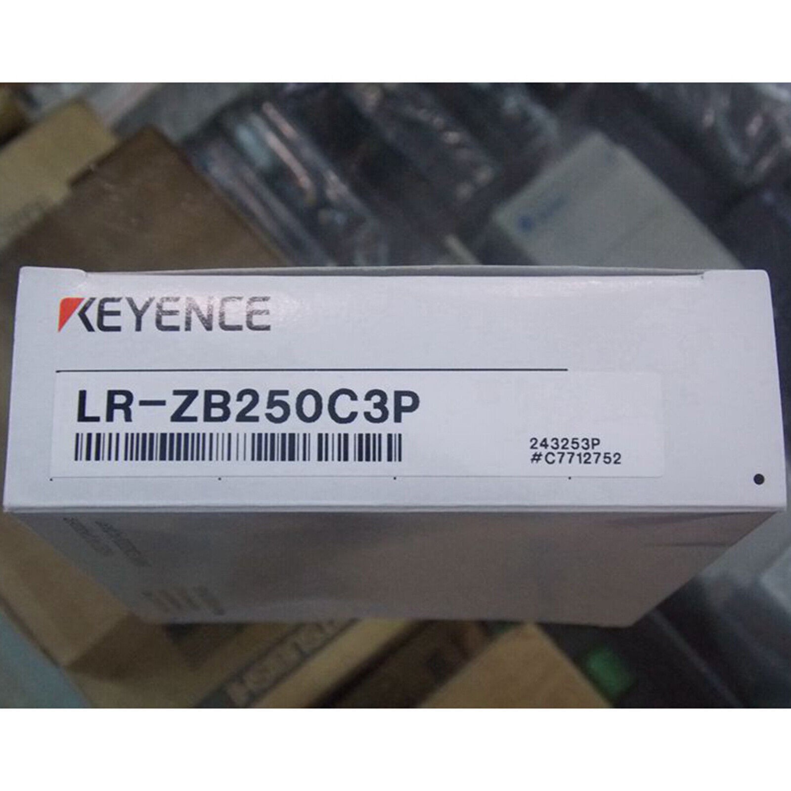 1PC New Keyence LR-ZB250C3P LRZB250C3P Laser Sensor Fast Shipping