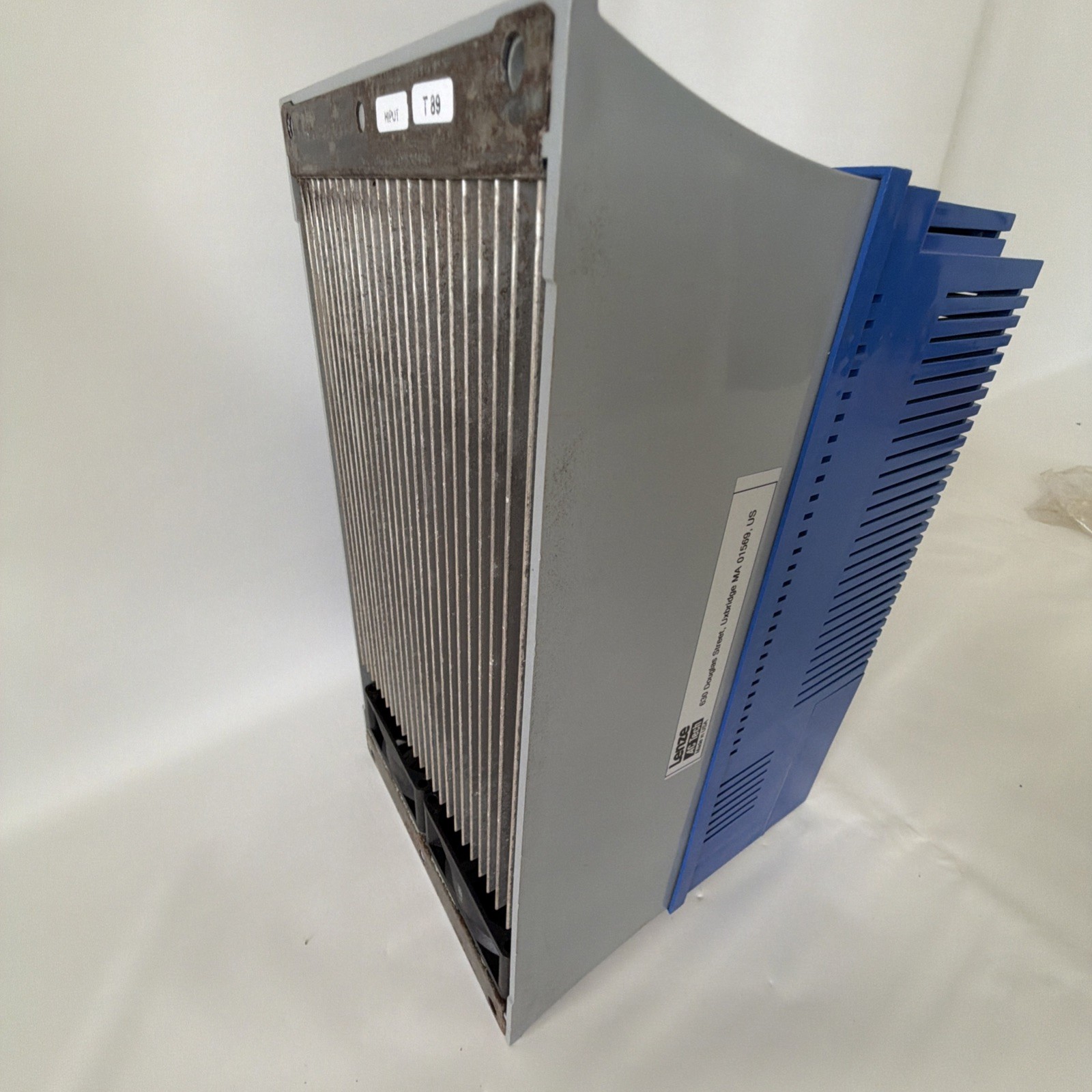 NEW LENZE ESV153N04TXB Inverter 1PC – SMVector AC Tech Inverter Open Box
