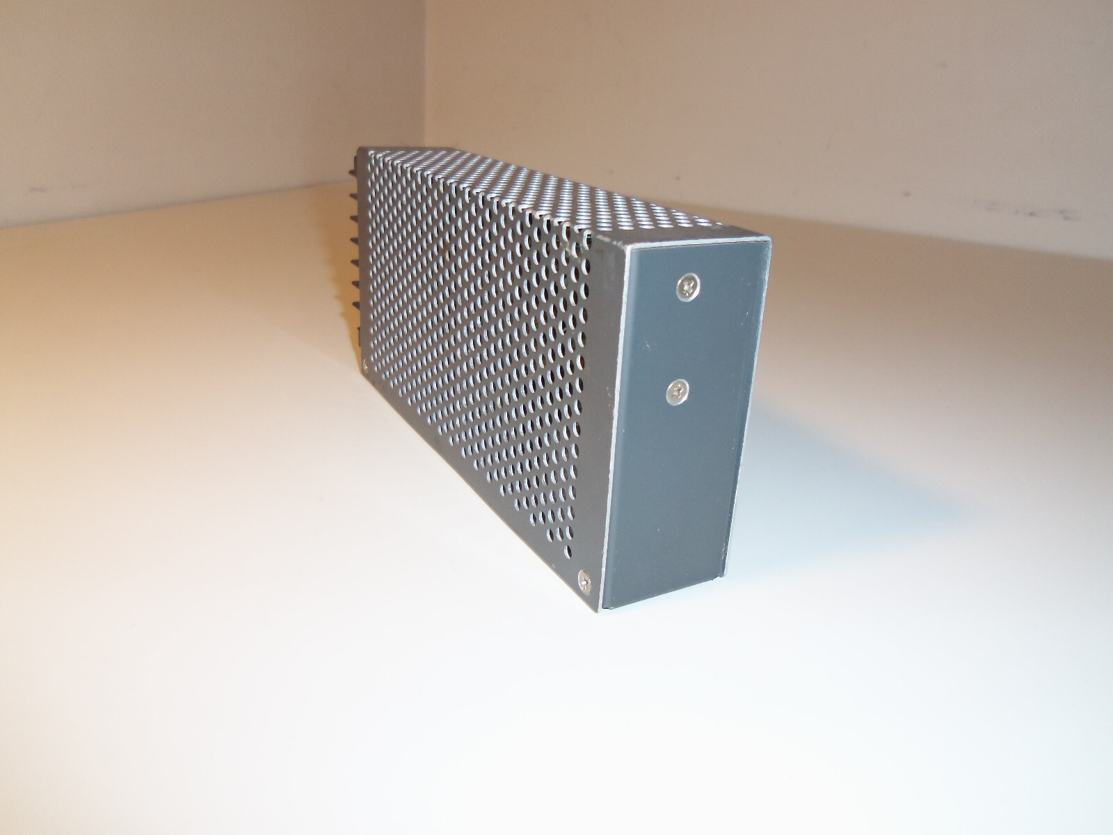 LAMBDA LUD-15-31 Dual Output Power Supply 85-132 VAC 85 WATT
