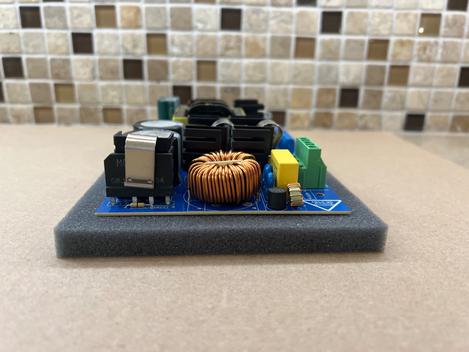 ALTRONIX 24VDC Output AL1024ULXB2 115 VAC Power Supply Charger