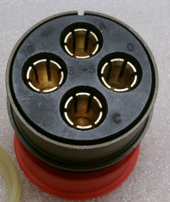 ITT CANNON – 4 Socket 5015 CONNECTOR ACC J MS3106E36-5S 1013C #688K