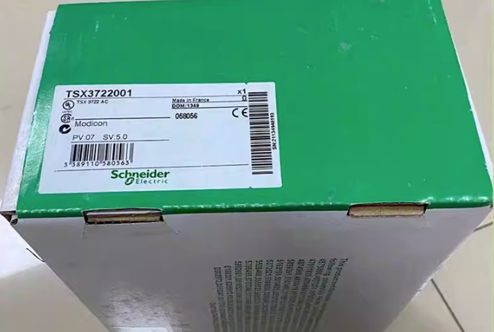 Schneider Modicon TSX3722001 PLC Module NEW