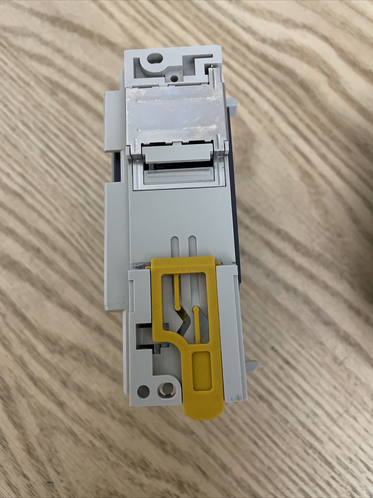 Omron CQM1-OD214 Output Unit Module 5-24VDC 0.3A/Point 4.8/Unit 16Points