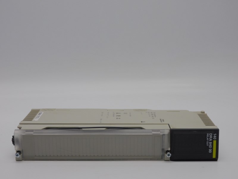 SCHNEIDER AUTOMATION 140DRA84000 2A UNMP