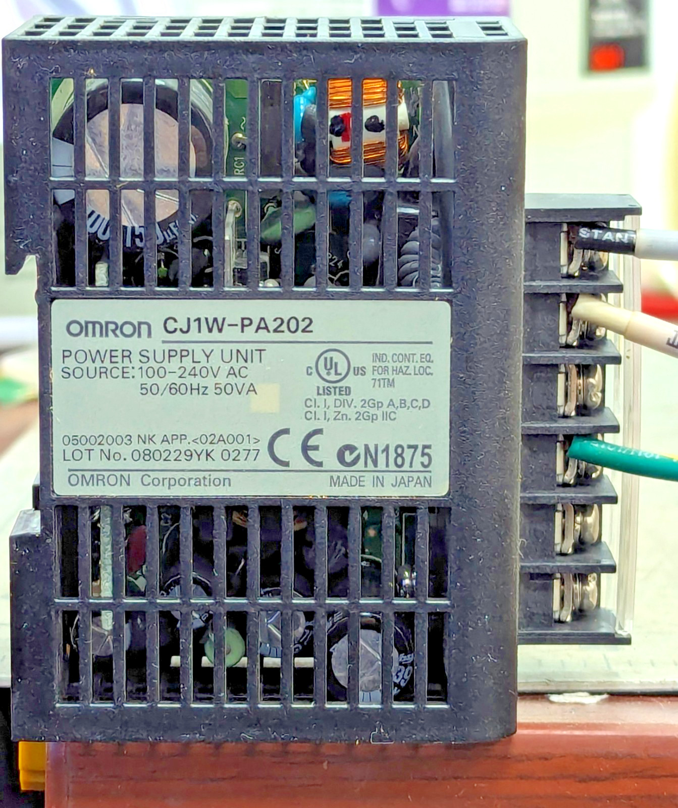 OMRON CJ1W-PA202 Power Supply Unit, 100-240 VAC, 14W