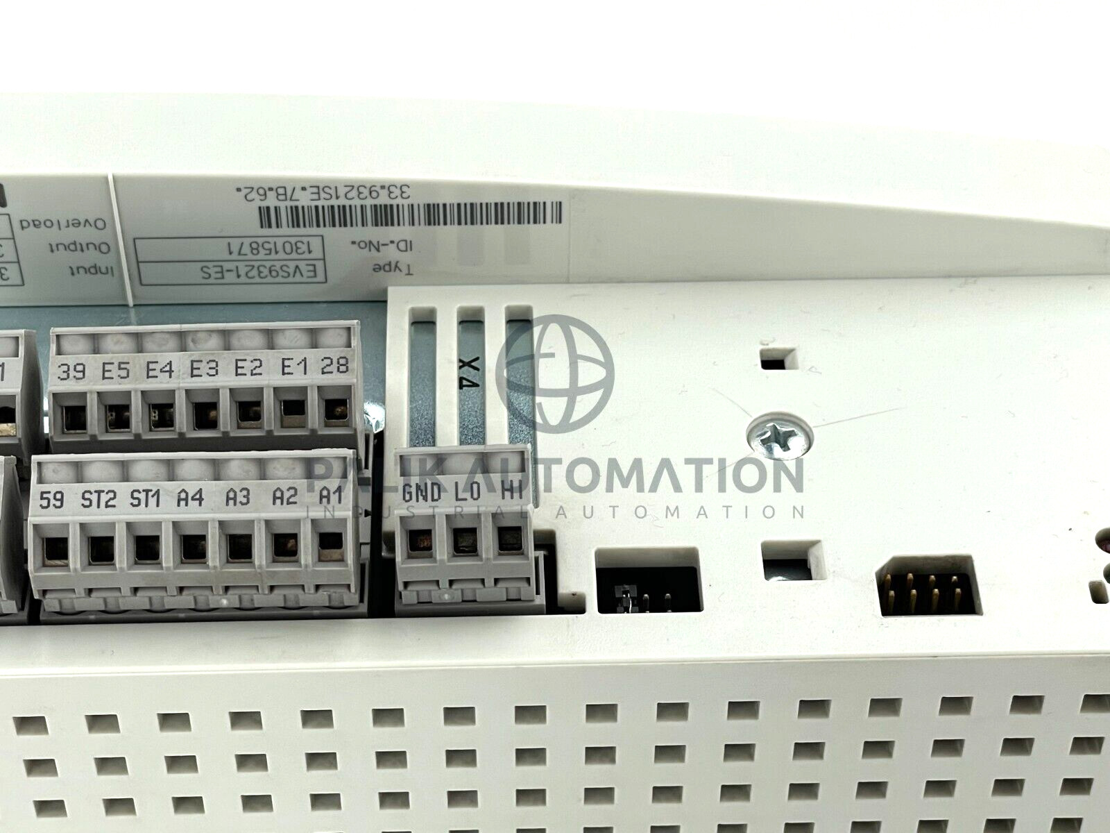 LENZE EVS9321-ES Servo Drive SERVO CONTROLLER 9300 SERIES USED