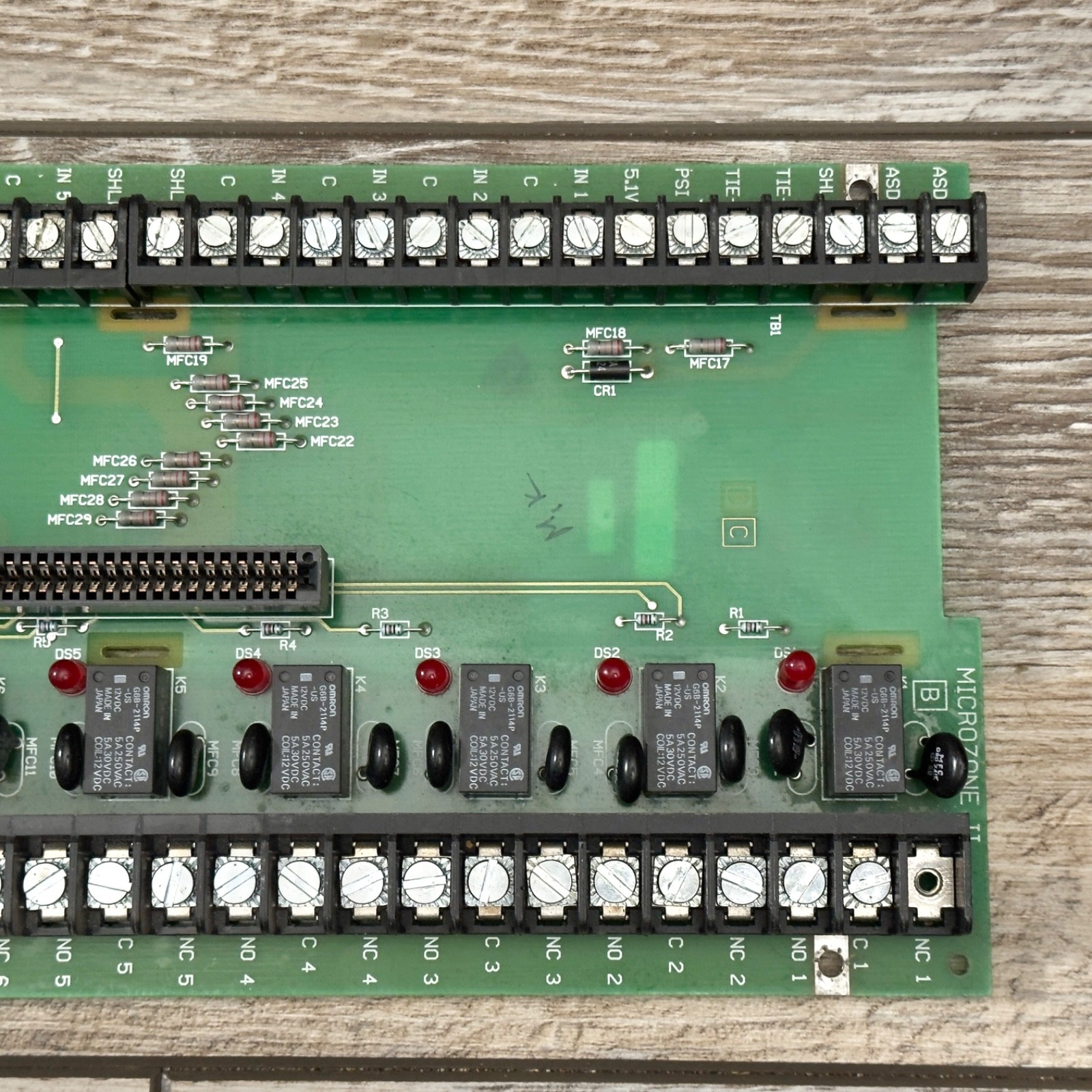 Invensys Barber Colman Microzone II Controller Panel Mount Terminal Board