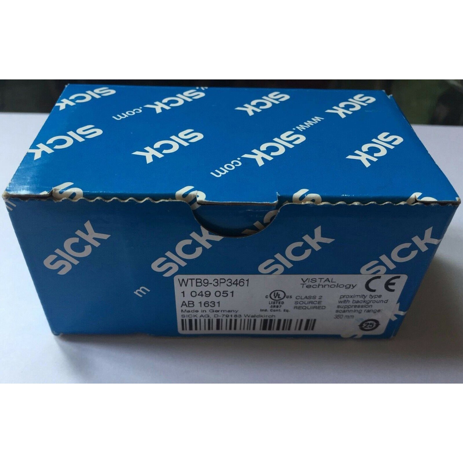 one New Sick WTB9-3P3461 Photoelectric switch Free shipping