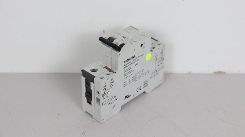 Siemens Circuit Breaker 5SY41 MCB A4 + 5ST3010AS EXCELLENT CONDITION