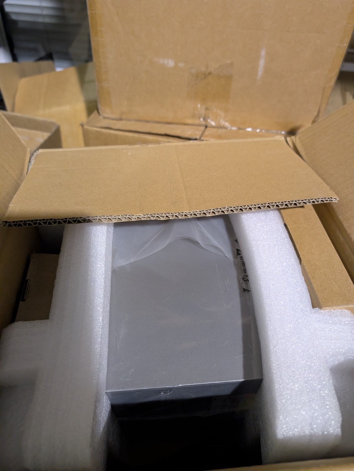 ADLINK MXC-2300CD-3E1 Intel Atom E3845 Processor; 1.91 GHz; 64GB RARE OPEN BOX