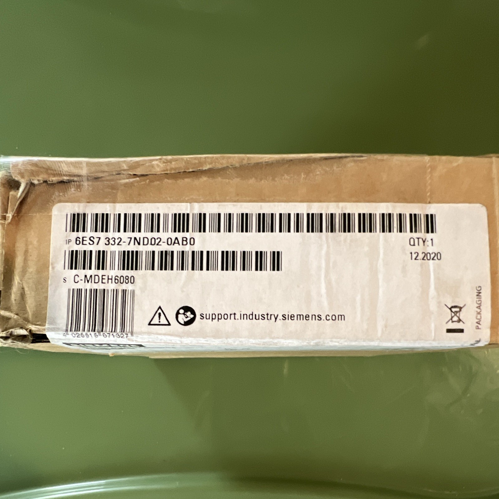 New Siemens Simatic S7-300 Analog Output Module 6ES7 332-7ND02-0AB0