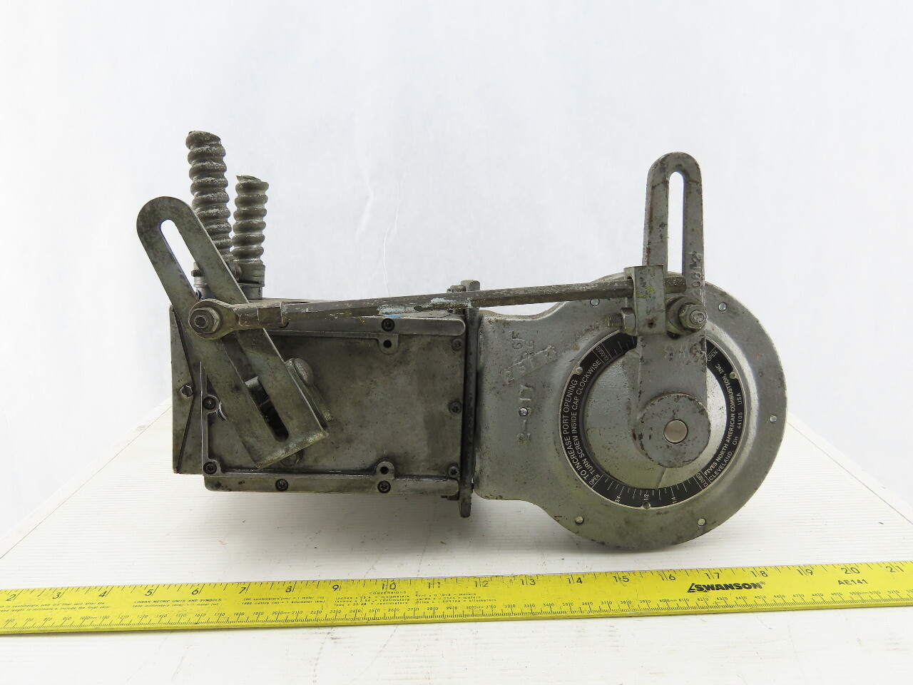 Barber-Coleman EA57 Actuator 0.65A 120V 60Hz 40W W/1008A-3 1-1/2 NPT Gas Valve