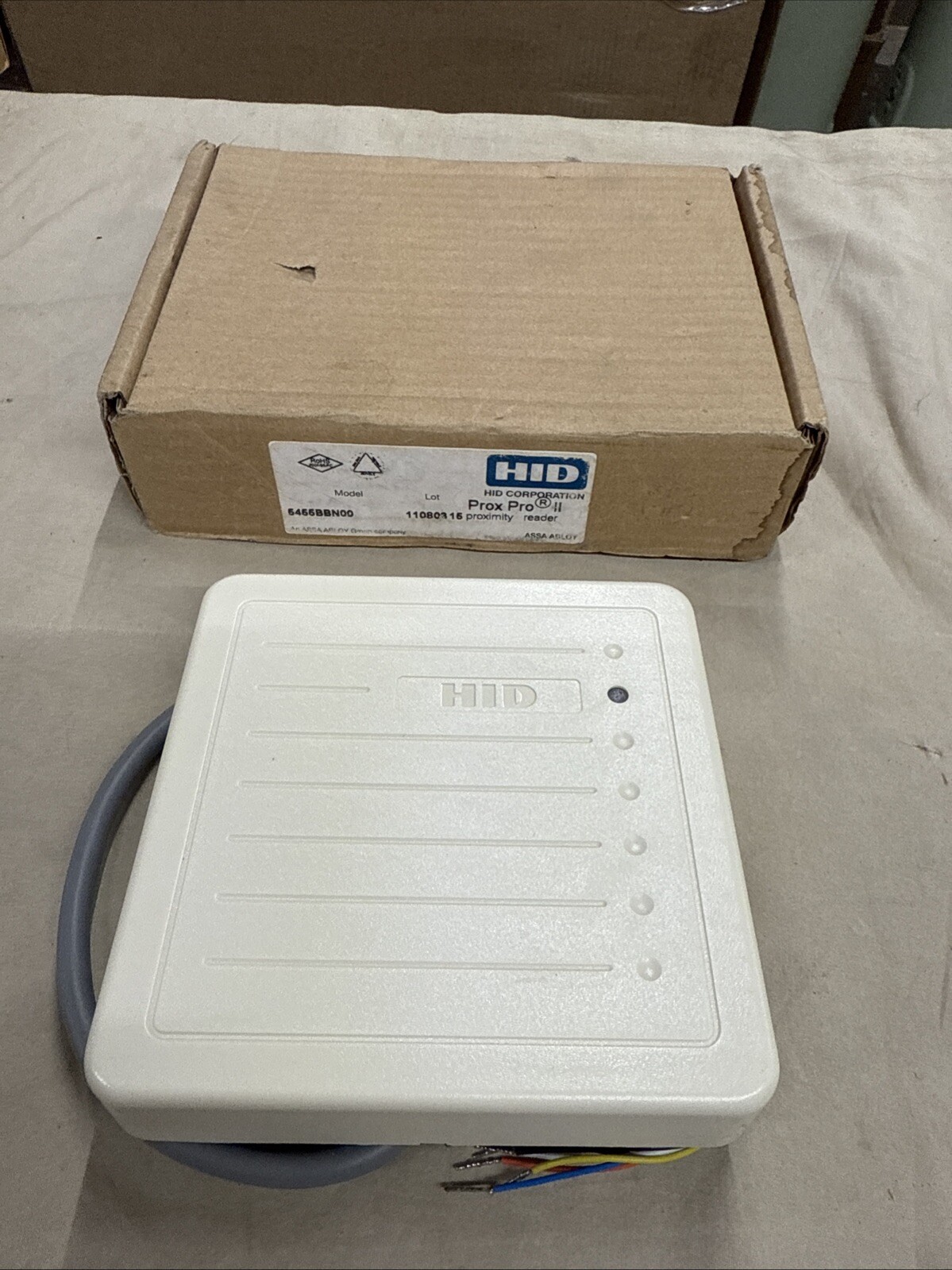 HID CORPORATION 5455BBN00 Open box Beige color