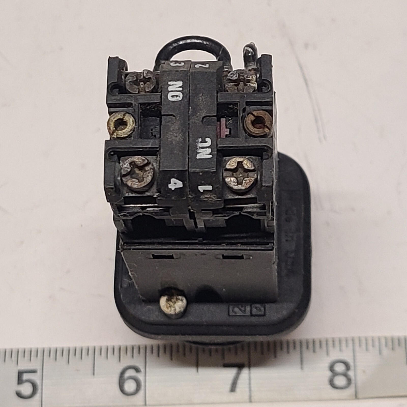 Telemecanique ZB2-BE-101 Pilot Light