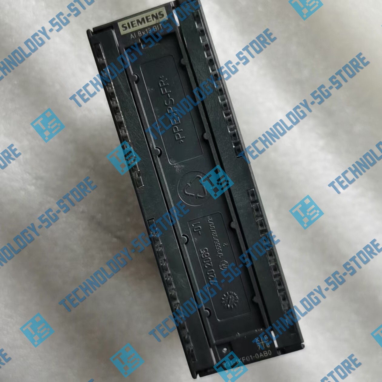 New Siemens 6ES7331-1KF01-0AB0 PLC Module