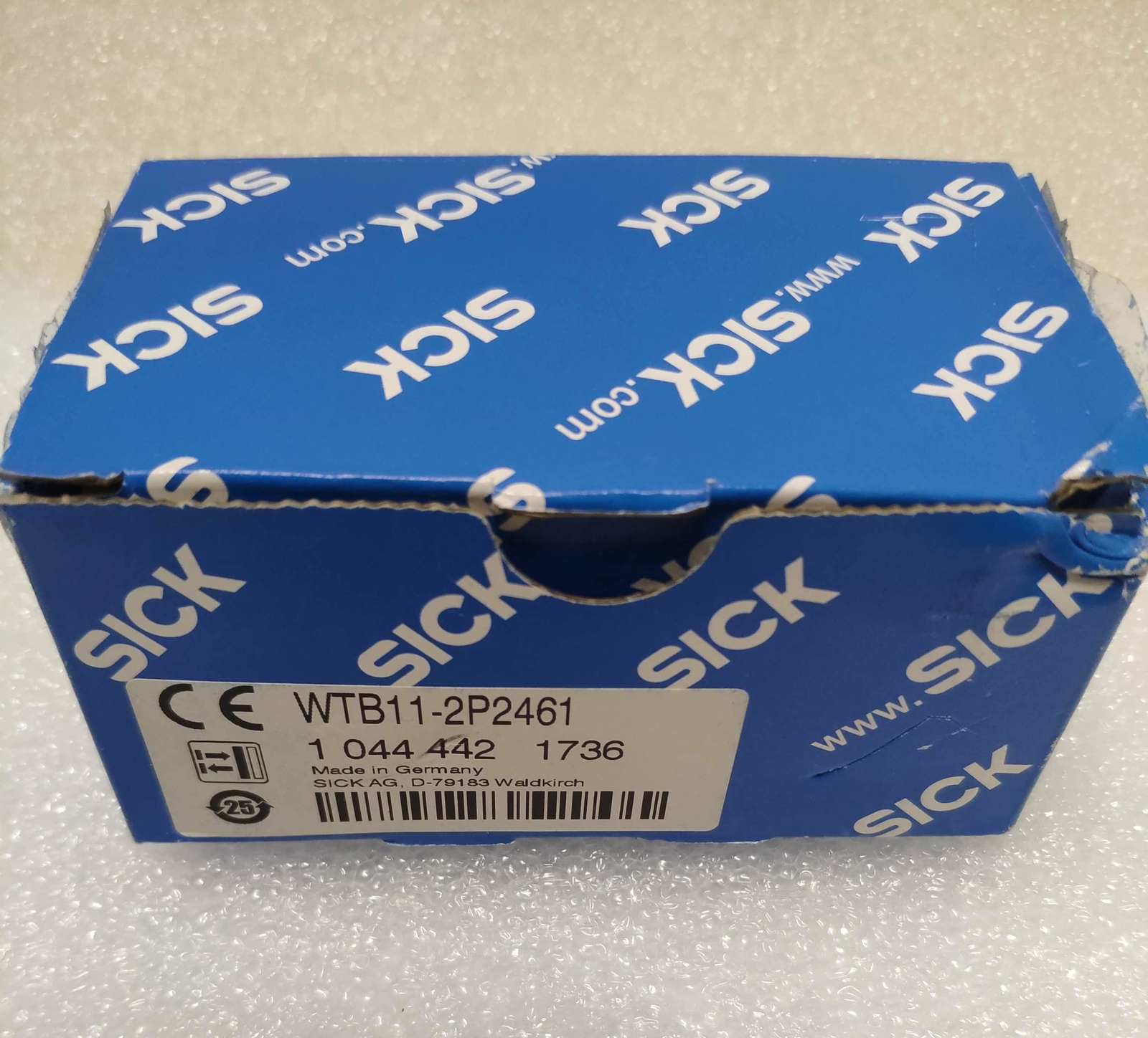 SICK WTB11-2P2461 Sensor New One WTB112P2461 #US