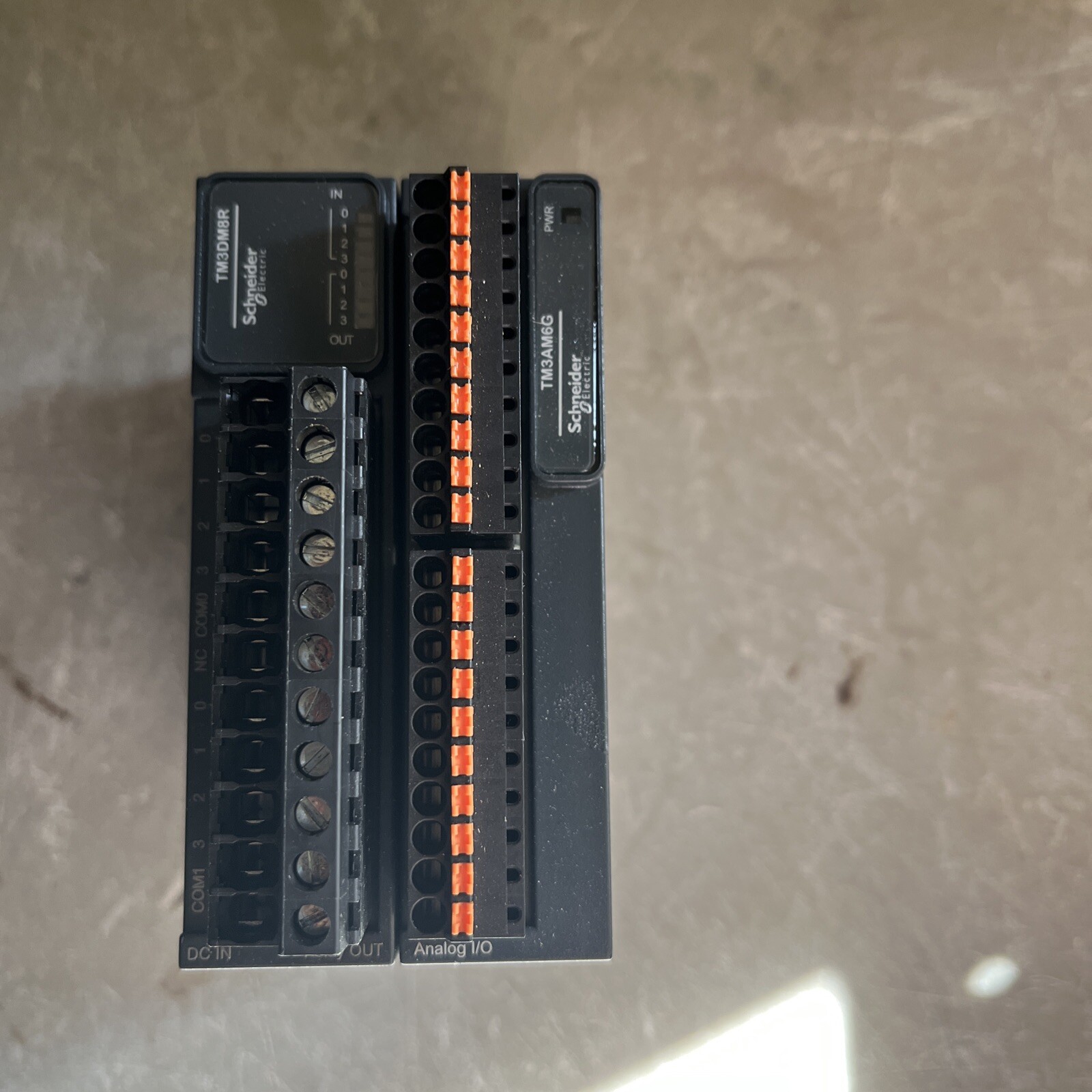 TM3DM8R Digital Input/Output Module Brand New TM3DM8R