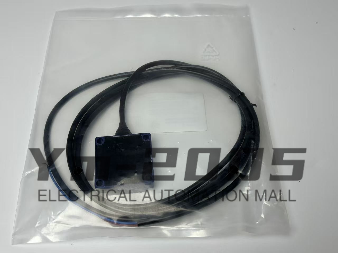 new Replace for SCHNEIDER ELECTRIC XS8C1A1MAL2 / XS8C1A1MAL2 vip link