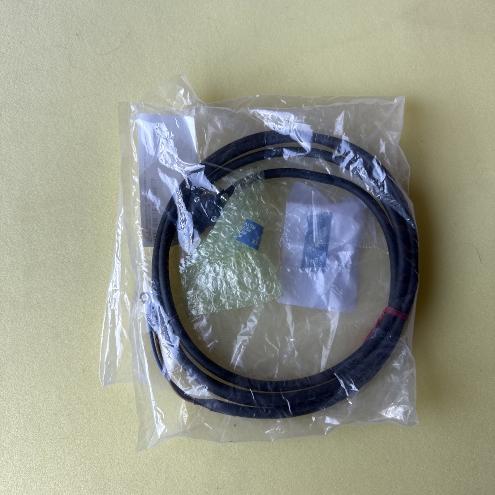 Keyence OP-88356 250 mm type lighting power supply cable 2 m