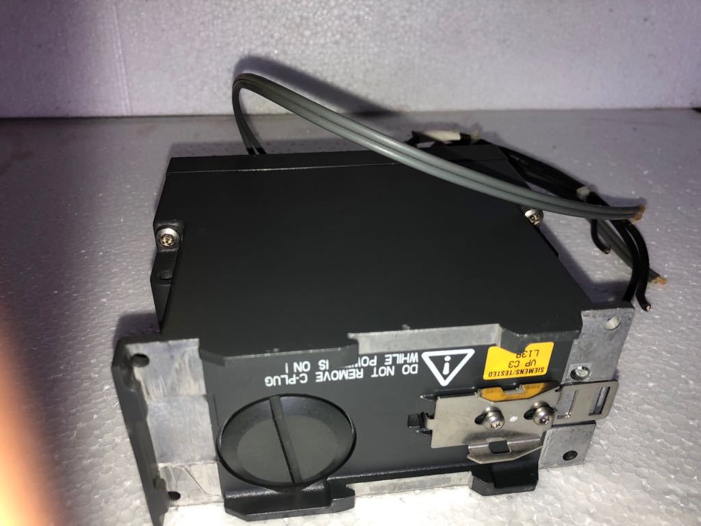 USED Siemens 6GK5204-2BB10-2AA3 SCALANCE X204-2 IE Switch