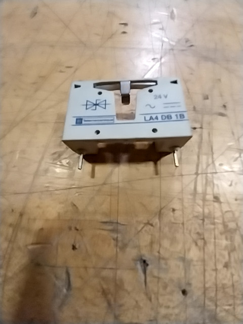 Telemecanique LA4DB1B Relay Suppressor Module 24VDC-New No Box