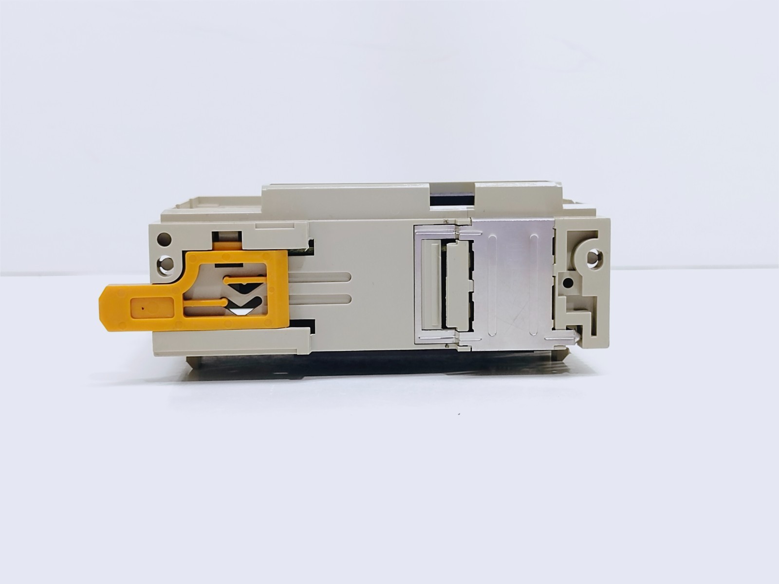 OMRON CQM1-OC222 OUTPUT UNIT (FREE SHIPPING)