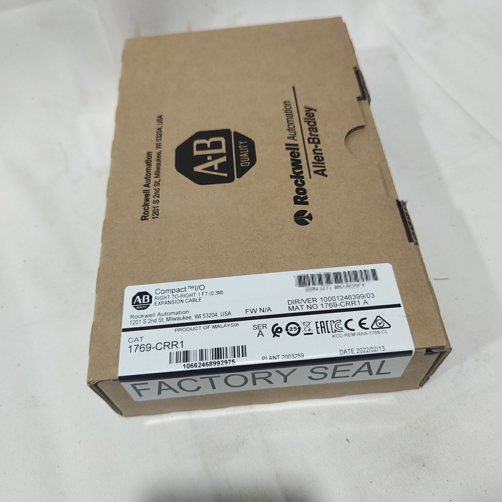 NEW AB 1769-CRR1 CompactLogix Right-To-Right Cable Free Shipping