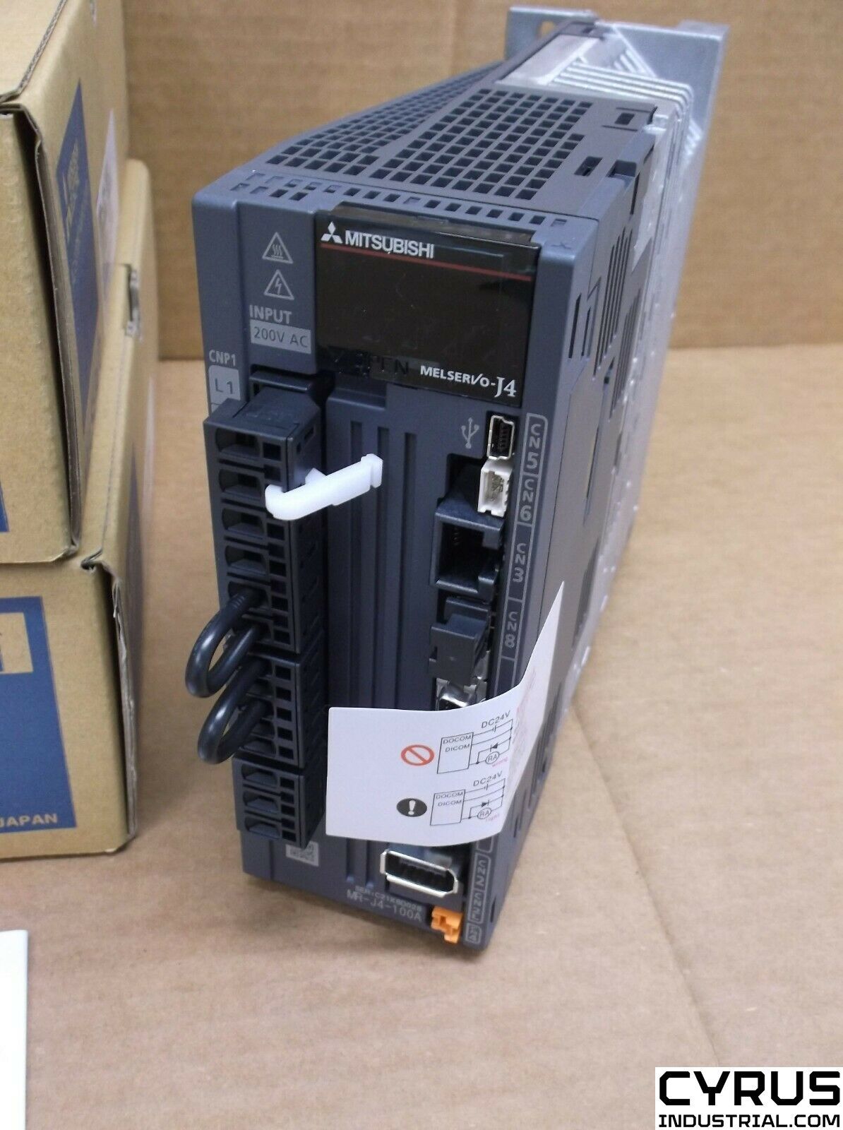 Mitsubishi MR-J4-100A MELSERVO J4 series AC Motion Servo drive unit / amplifier