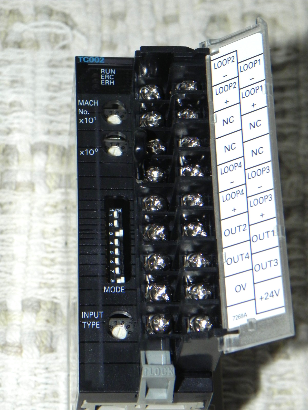 Omron CJ1W-TC002 Temperature Control I/O Module, 4 Analog Inputs, Auto-tuning