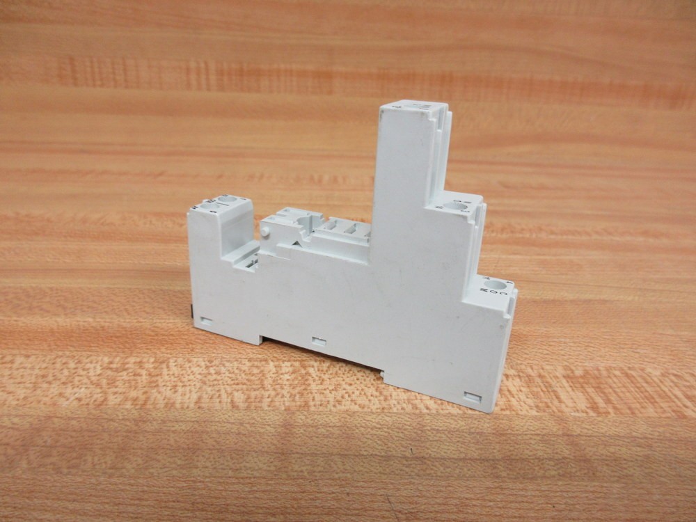 Allen Bradley 700-HN221 Relay Socket 700HN221