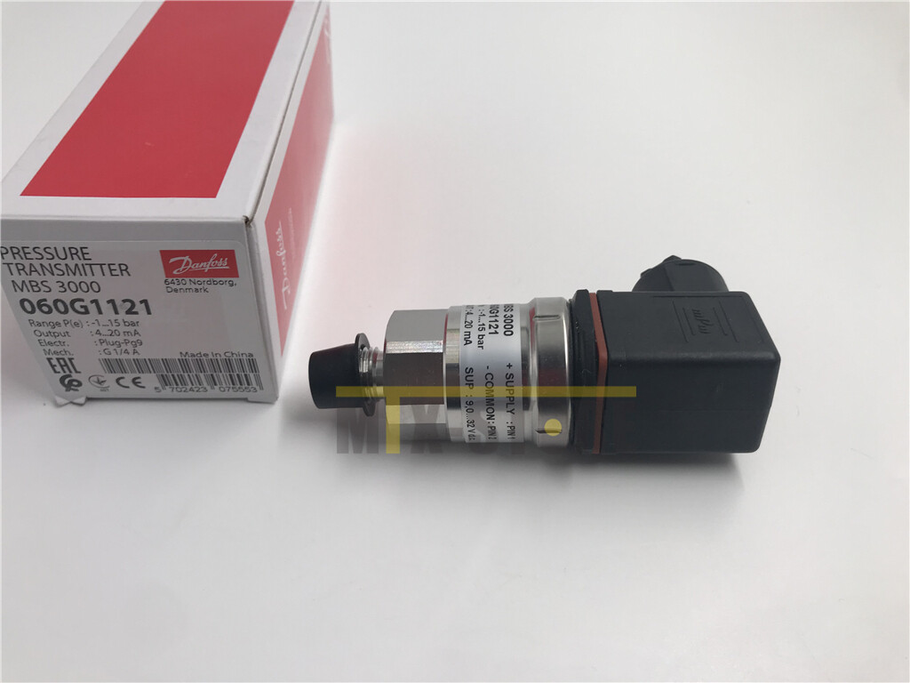 1pcs New DANFOSS 060G1121 REPLACE 060G1936 Pressure Transmitter