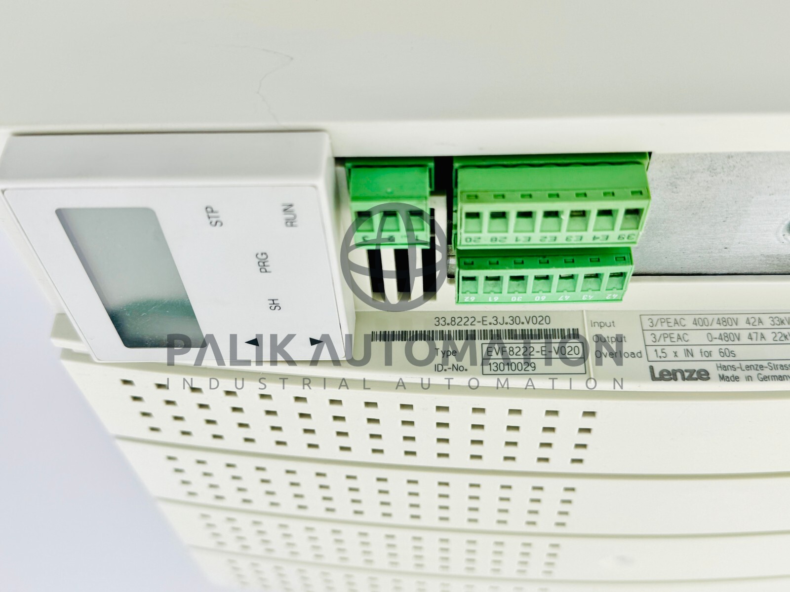 LENZE EVF8222-E-V020 SERVO DRIVE + PANEL SERVO CONTROLLER 8200 SERIES USED