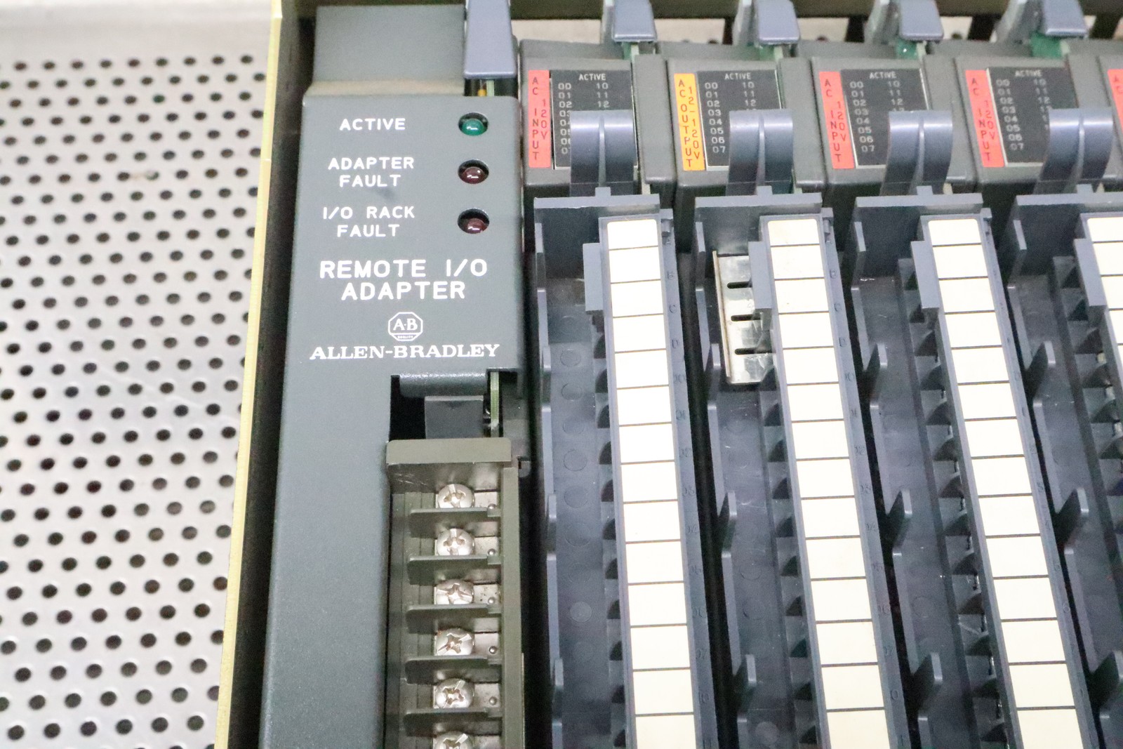 Allen Bradley 1771-A4B Ser B 1771-ASB/D (2) 1771-OAD/C & (5) 1771-IAD/D Used