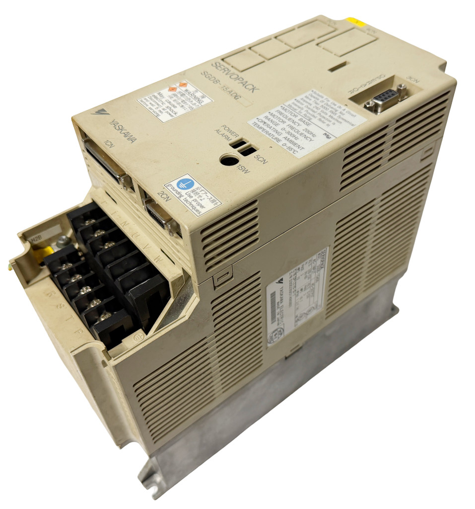 Yaskawa SGDB-15ADG Servopack Servo Driver 1.3 kW 3-Phase 200-230VAC