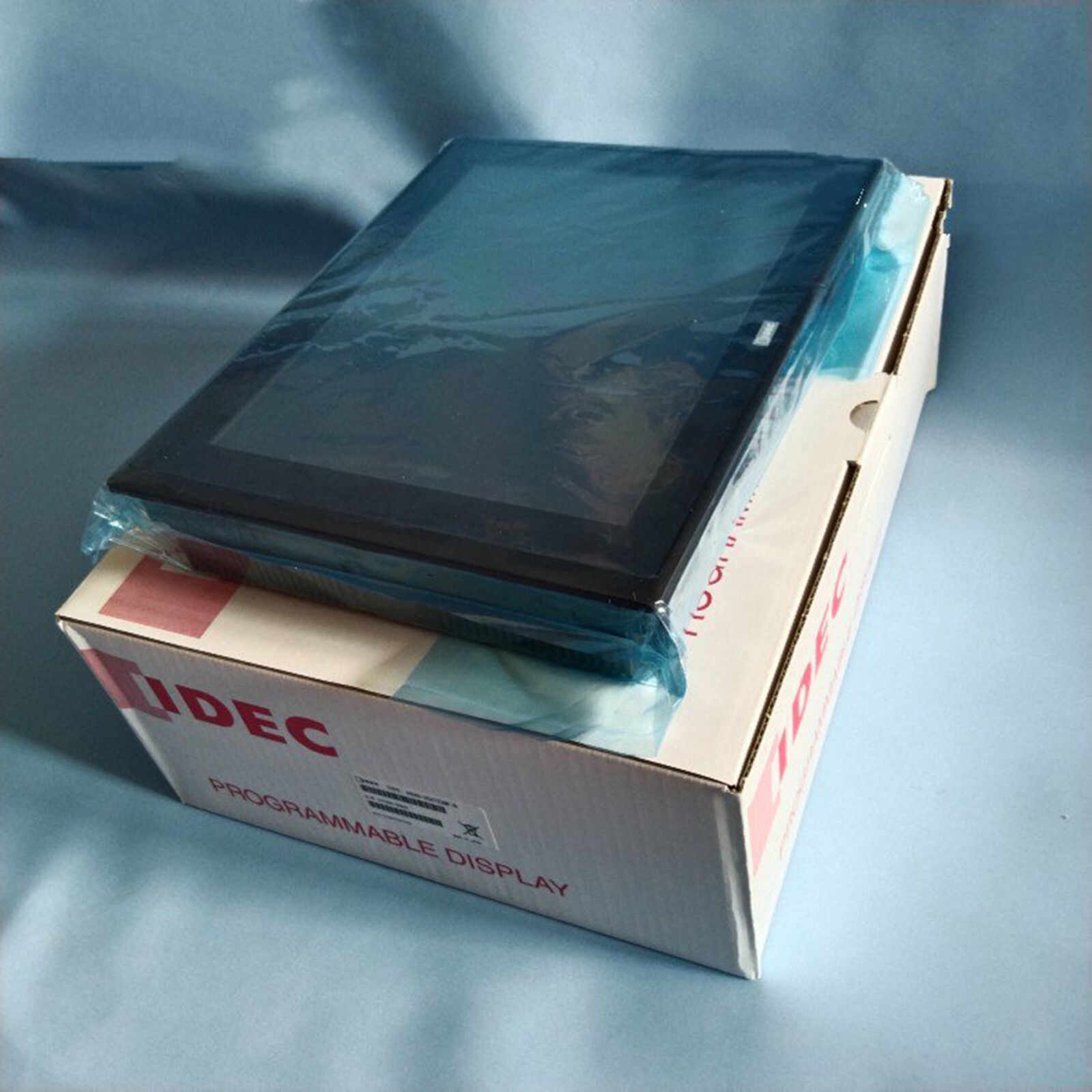1PC New IDEC HG4G-VCXT22MF-B Programmable Display Expedited Shipping