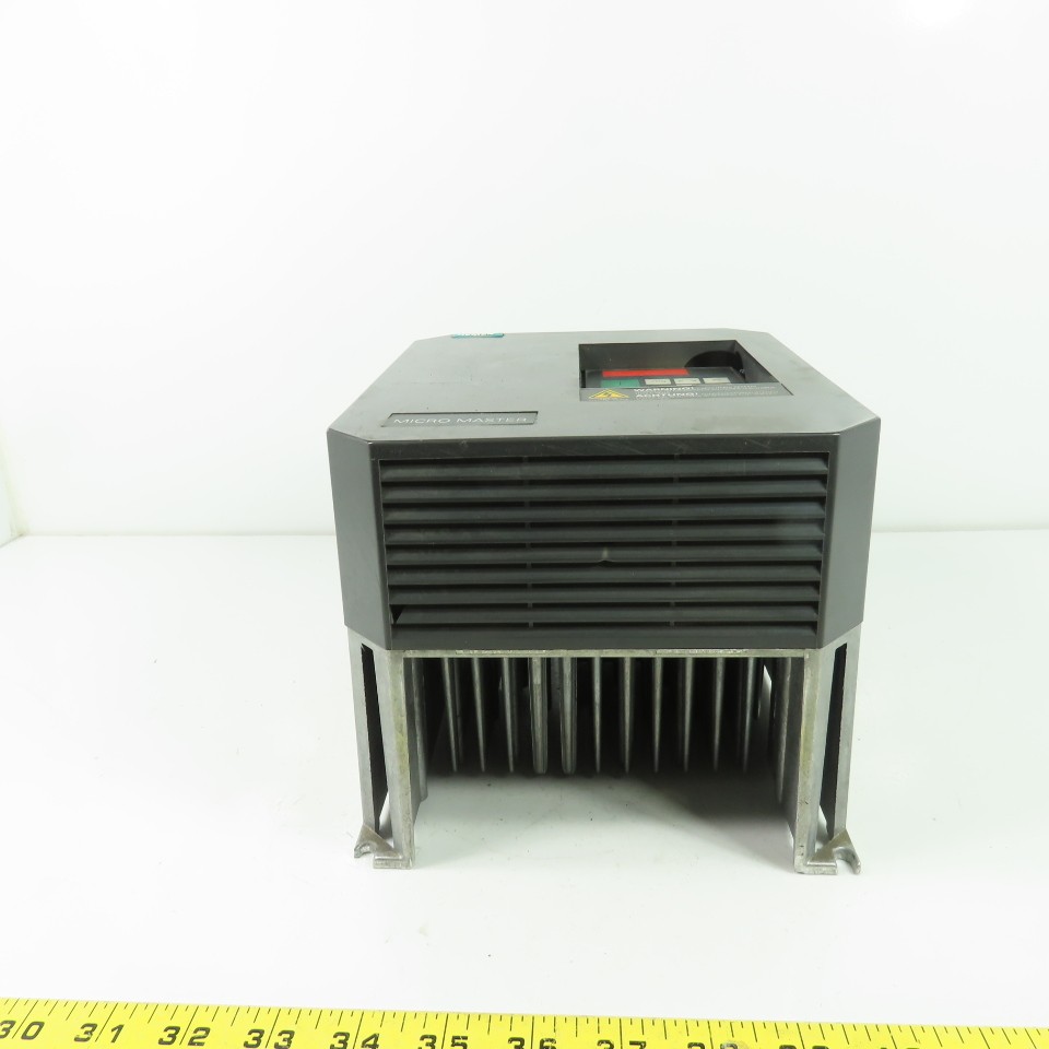 Siemens 6SE3114-0DC40 Micromaster Inverter Drive 380-500V 2.0HP 47-63HZ