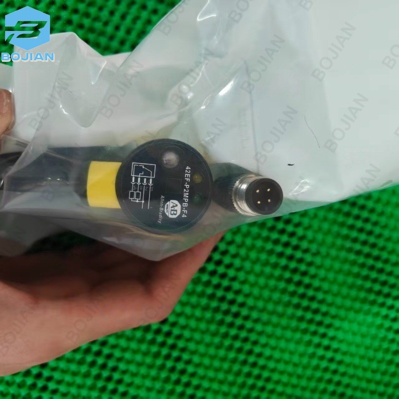 42EF-P2MPB-F4 AB 1 PCS NEW Allen Bradley 42EF-P2MPB-F4 Photoelectric Switch