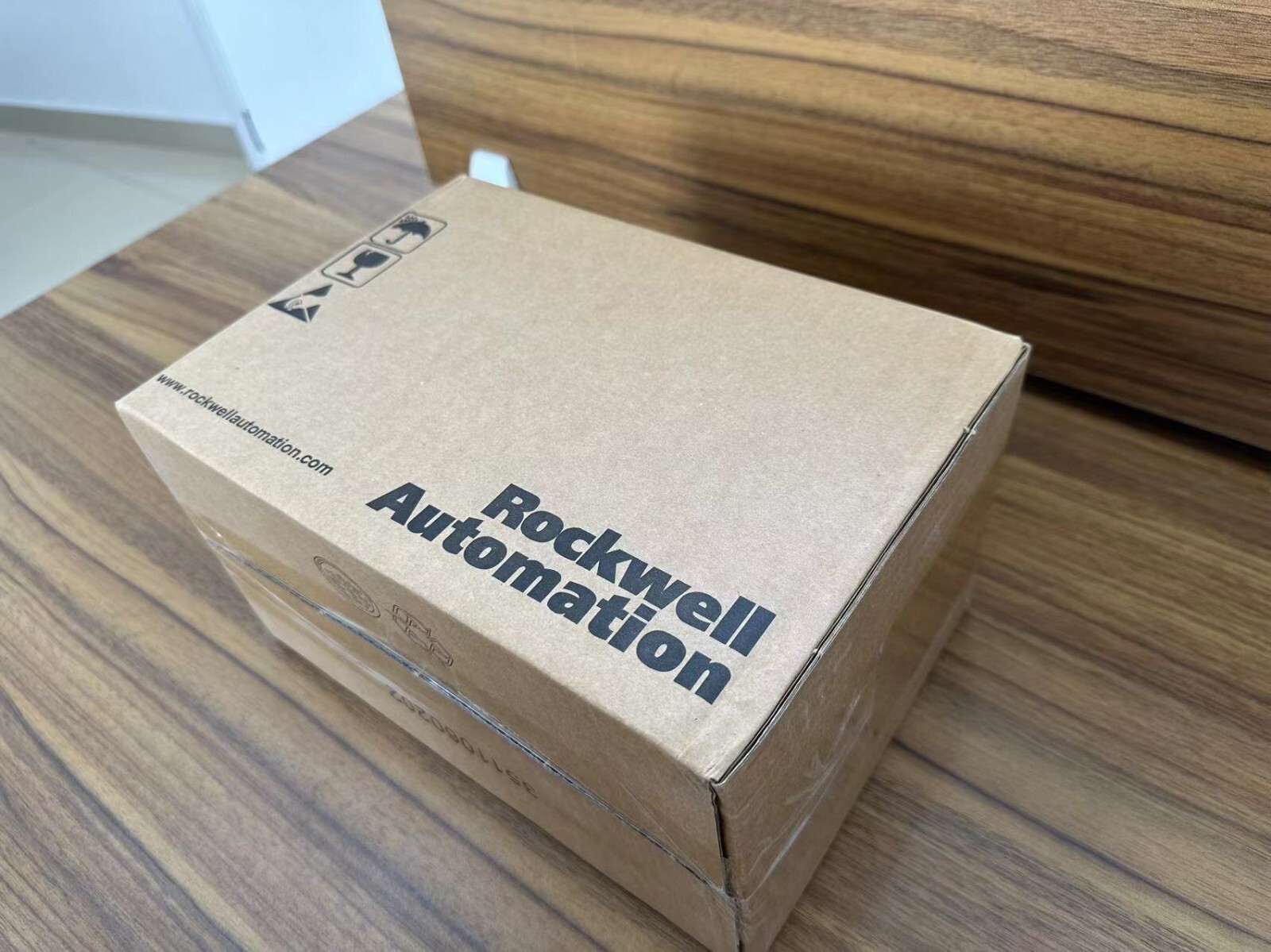 22B-D2P3N104 Allen Bradley PowerFlex 40 AC Drive SURPLUS IN BOX 22BD2P3N104