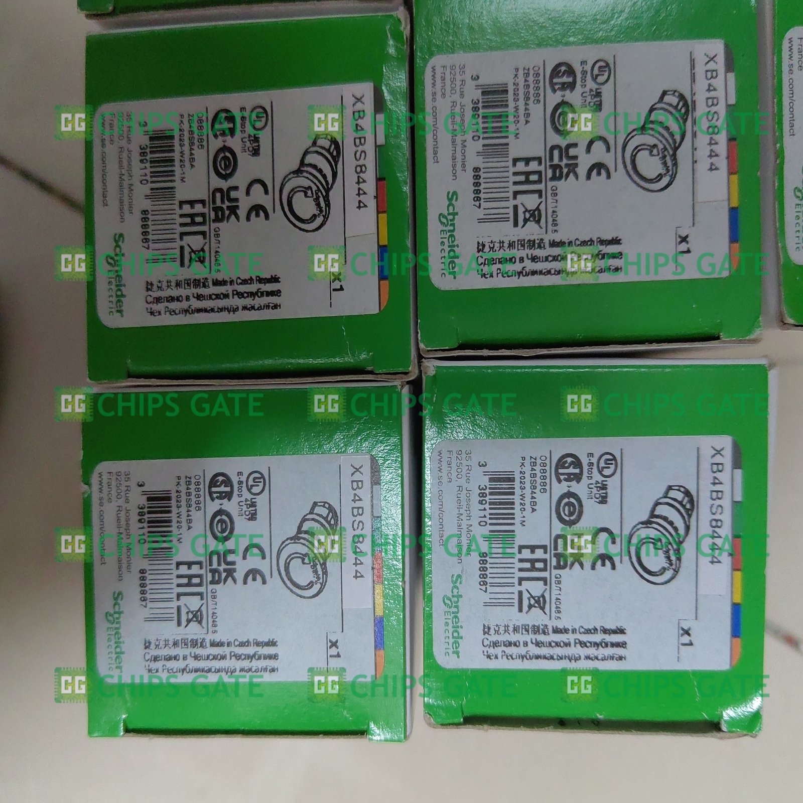 1PCS New XB4BS8444 XB4 BS8444