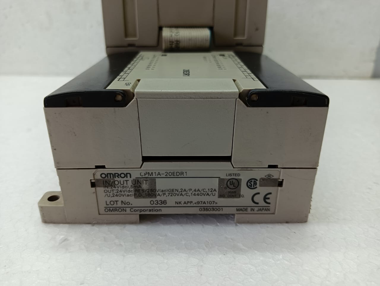 Omron PLC Controller CPM2A-40CDR-A & Expansion I/O Module CPM1A-20EDR1