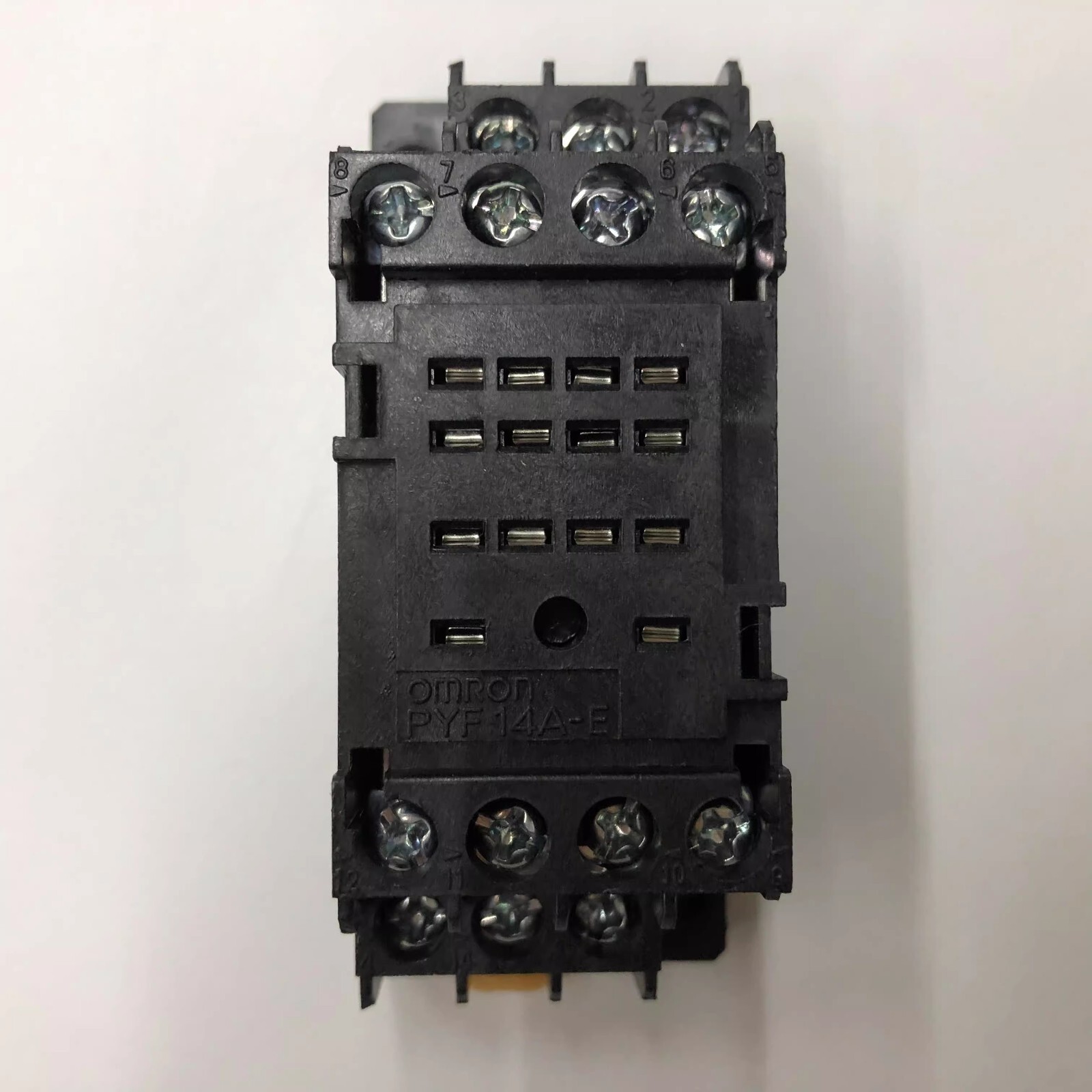 1PCS for OMRON PYF14A-E Plug-in 14-hole Intermediate Relay Base