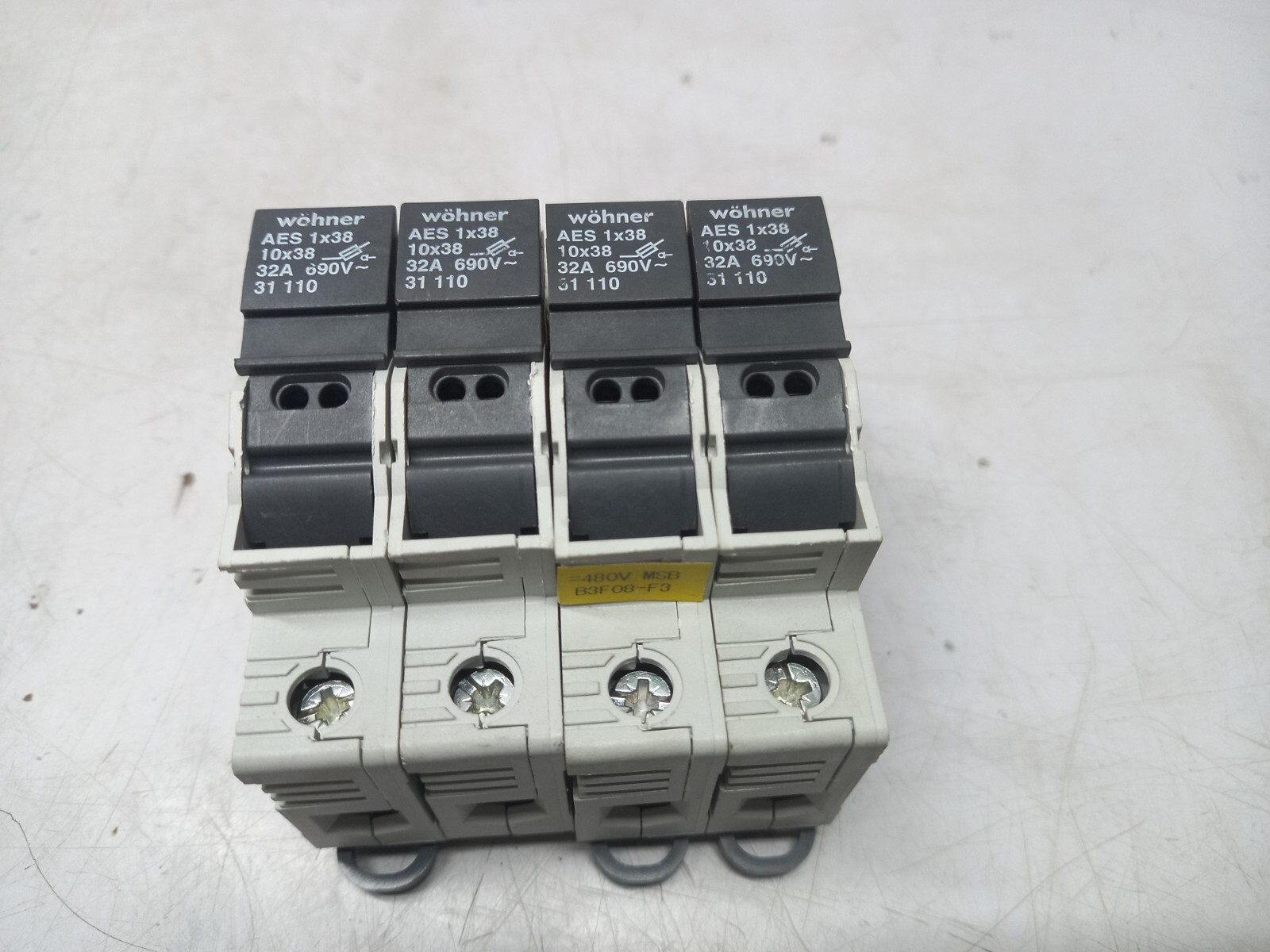 Wohner 31 110 AES 1×38–10×38 Fuse Holder 32A 400V/690V 50/60Hz A010304 – 4pc lot