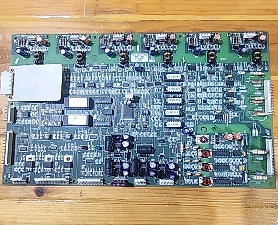 Eaton 101073072-001 Rev N01 Control Interface Board – Pull Out