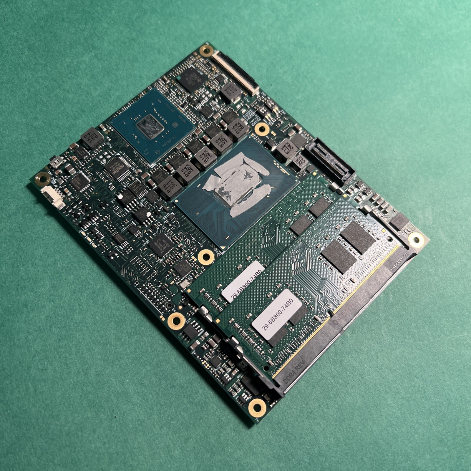 ADLINK EXPRESS Express-CF-i5-8400H Express-CF-i5-8400H/BK SR321 51-72131-0A20