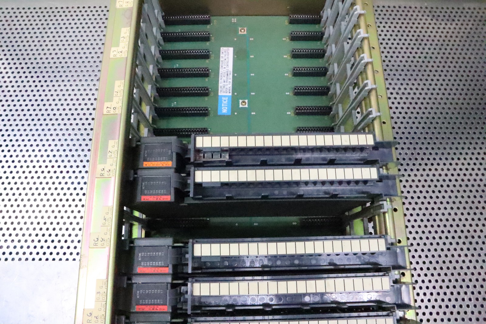 Allen Bradley 1771-A4B Ser B 1771-ASB/D (2) 1771-OAD/C & (5) 1771-IAD/D Used