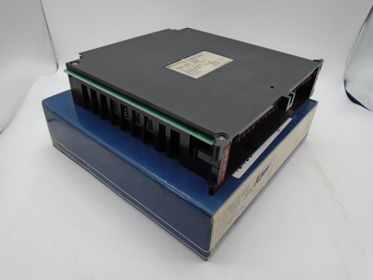 SCHNEIDER ELECTRIC TELEMECANIQUE TSXDST1682 PLC MODULE